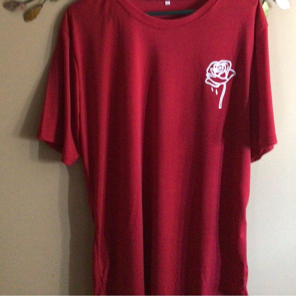 NEW-Women’s Red Top Size XL